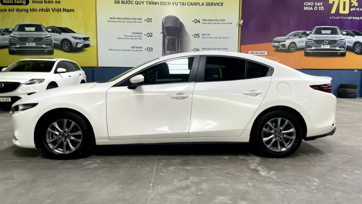 Hình ảnh xe MAZDA 3 TRẮNG PREMIUM 2021 - 45.000 KM
