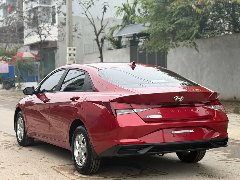 Hình ảnh xe HYUNDAI ELANTRA TIÊU CHUẨN 2025 - ĐỎ