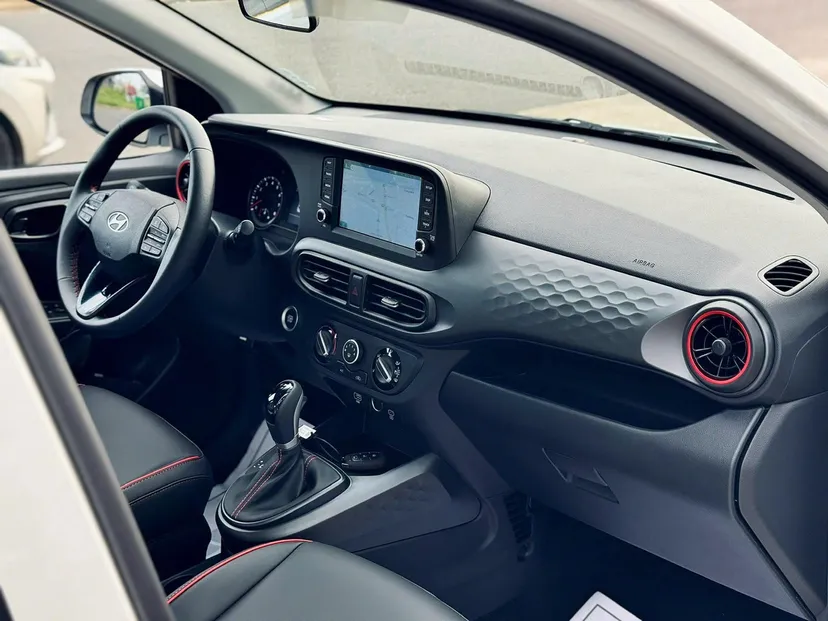 Hình ảnh xe HYUNDAI I10 HATCHBACK 2025 - TRẮNG