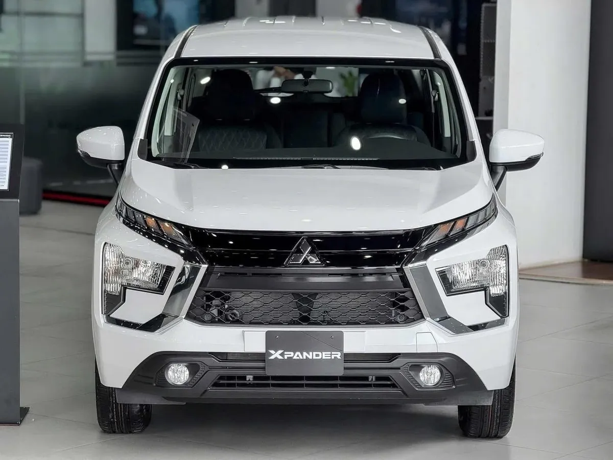 Hình ảnh xe MITSUBISHI XPANDER AT 2025