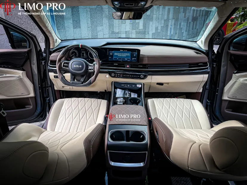 Hình ảnh xe 🌟 NÂNG CẤP NỘI THẤT LIMOUISINE – TONE NÂU KEM SANG TRỌNG, TINH TẾ