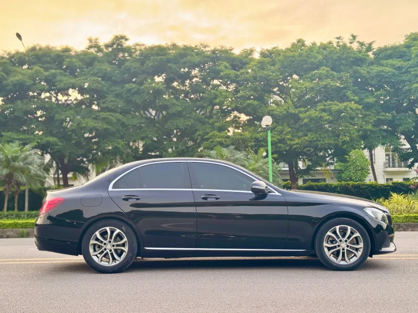 Hình ảnh xe Mercedes Beznz C200 2015