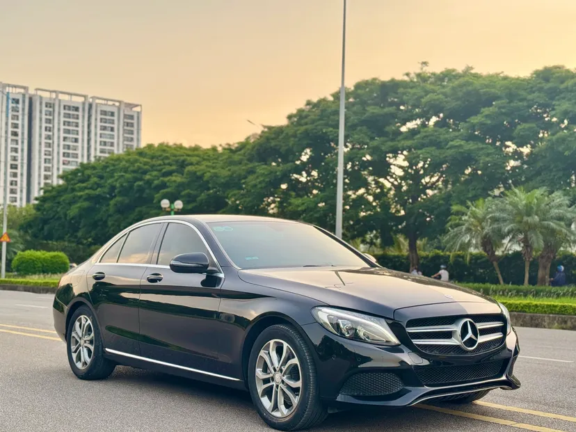 Hình ảnh xe Mercedes Beznz C200 2015