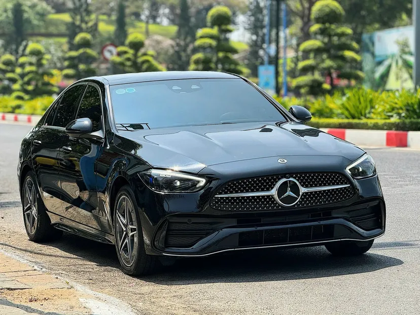 Hình ảnh xe Mercedes C300 AMG bản V1 2024 mẫu All New