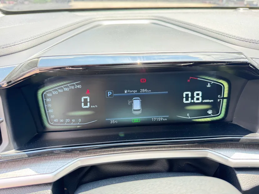 Hình ảnh xe HYUNDAI CUSTIN 2.0 CAO CẤP 2023 - 17159 KM