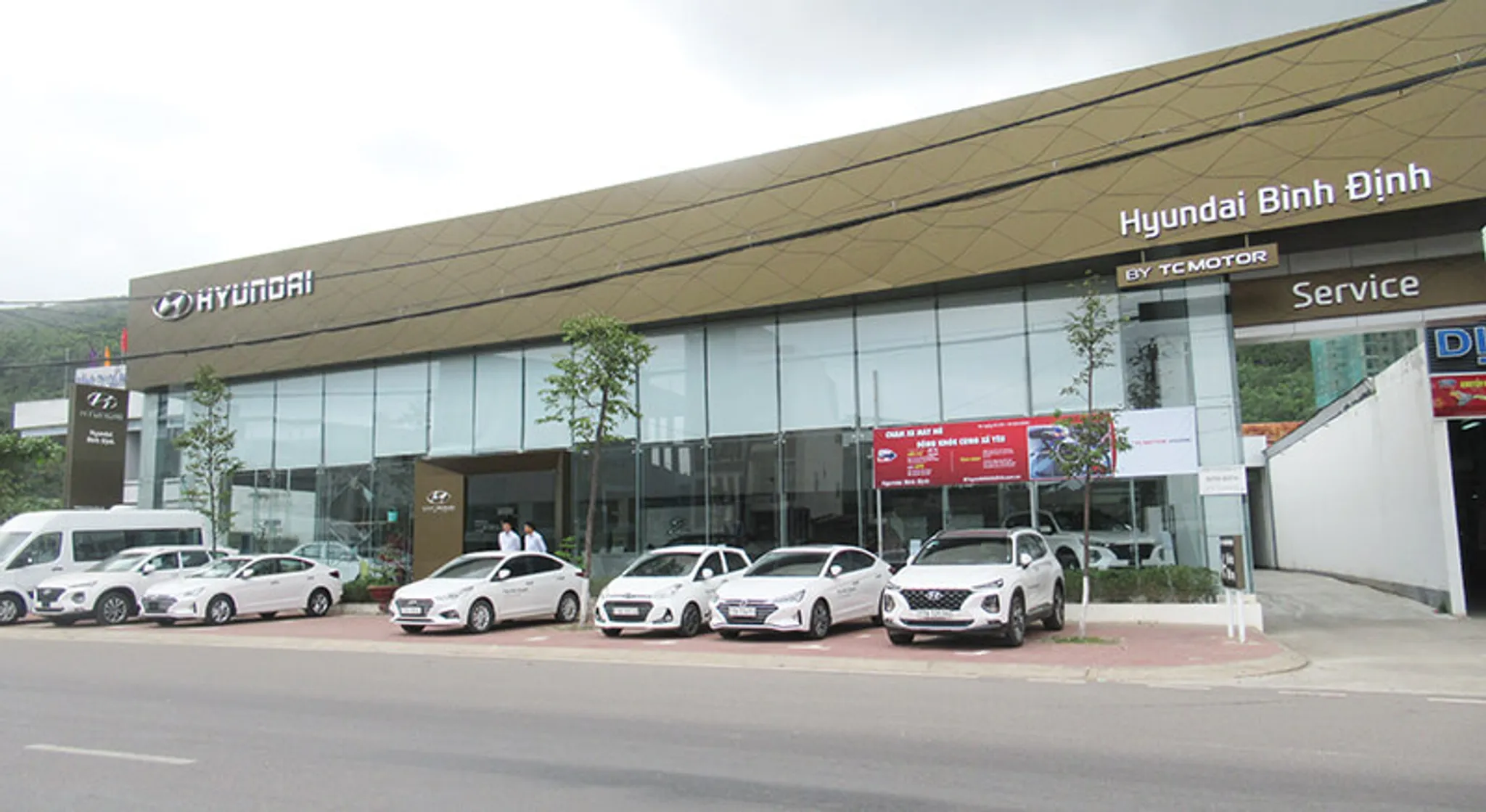 Banner cửa hàng HYUNDAI BÌNH ĐỊNH
