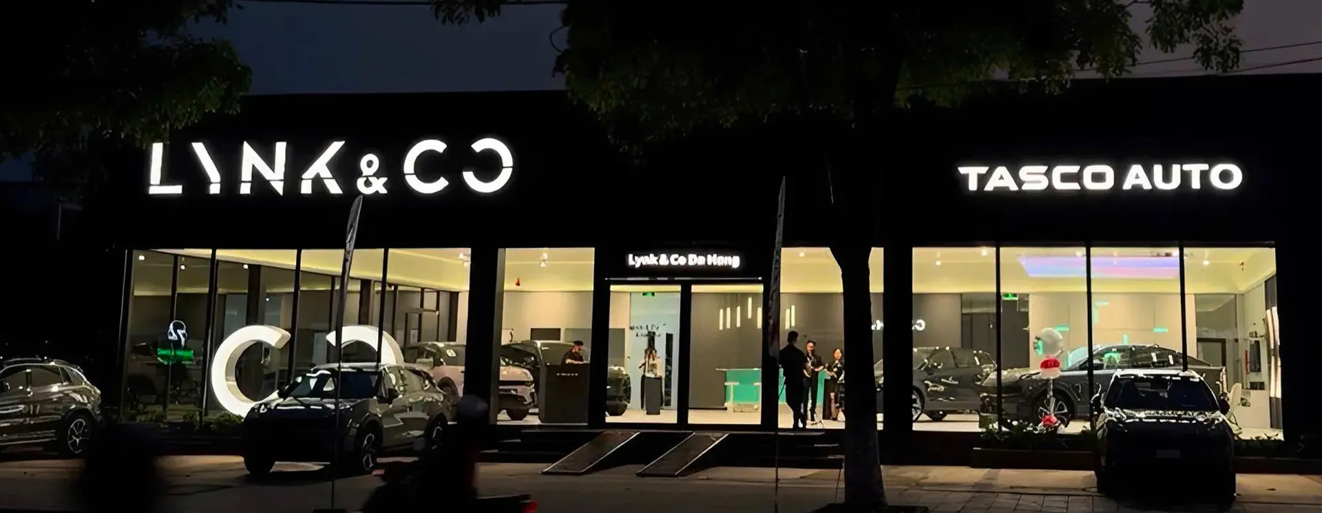 Banner cửa hàng LYNK & CO ĐÀ NẴNG