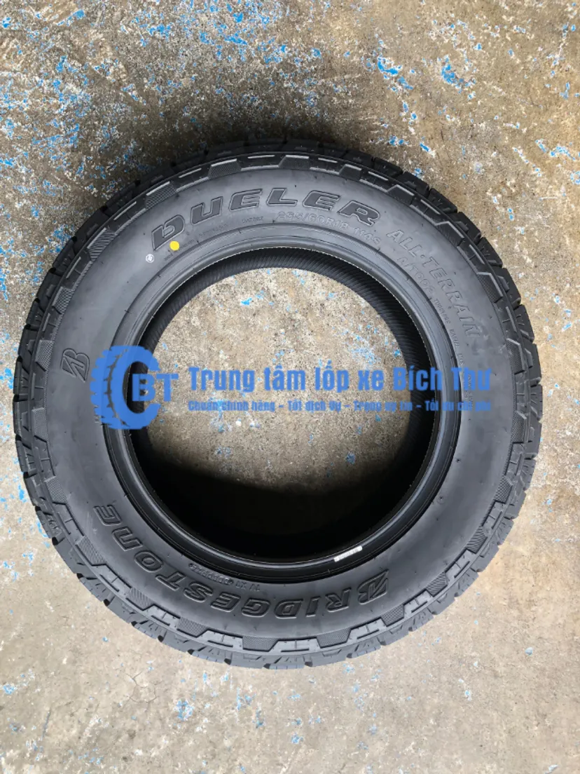 Hình ảnh xe Lốp Bridgestone 265/60R18 All-Terrais A/T 002 (Lốp dành cho Ford Ranger, Chevrolet Colorado)