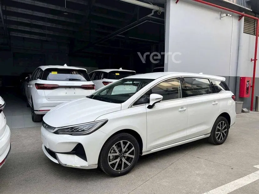 Hình ảnh xe BYD M6 2025 Trắng