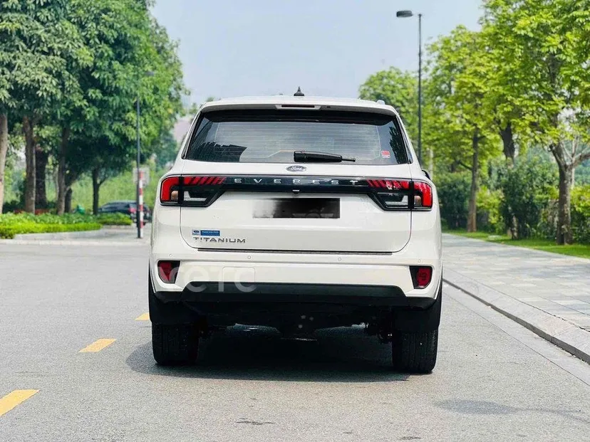 Hình ảnh xe Ford Everest 2024 Trắng 40.000 km