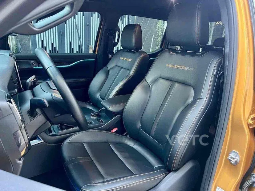 Hình ảnh xe Ford Ranger 2023 Vàng 65.737 km