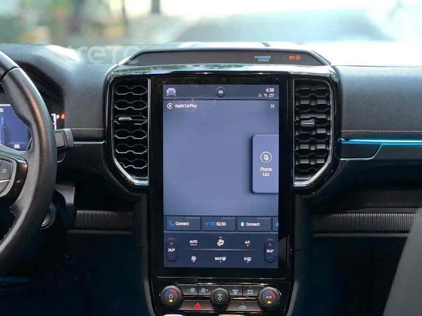 Hình ảnh xe Ford Ranger 2023 Vàng 65.737 km