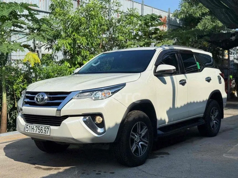 Hình ảnh xe Toyota Fortuner 2020 Trắng 107.000 km