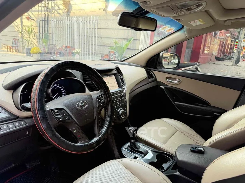 Hình ảnh xe Hyundai Santa Fe 2018 Trắng 72.000 km