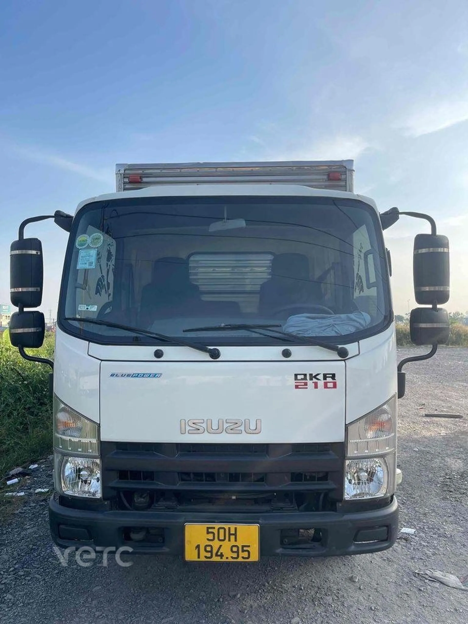 Hình ảnh phụ kiện Xe tải Isuzu 2022 86.0 km 2 tấn