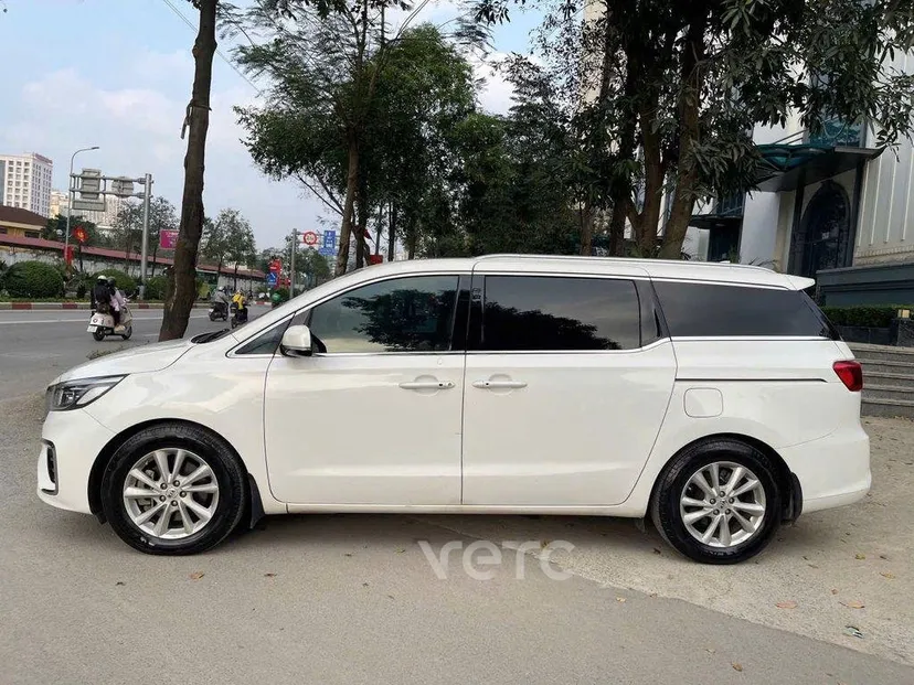 Hình ảnh xe KIA Sedona 2018 Trắng 88.000 km