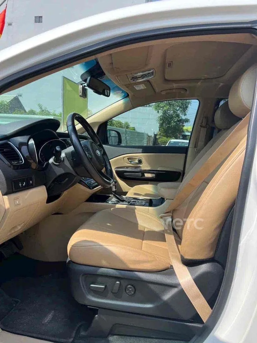 Hình ảnh xe KIA Sedona 2021 Trắng 70.000 km