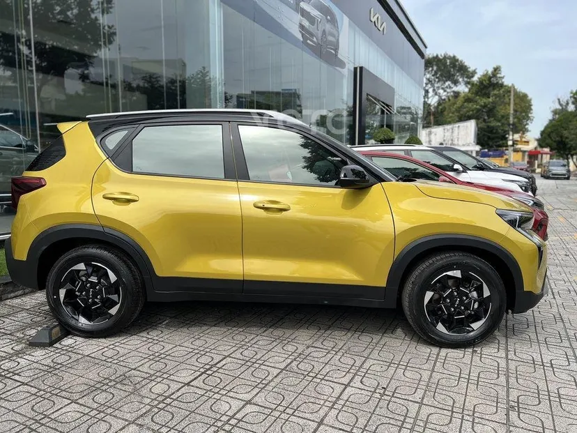 Hình ảnh xe KIA Sonet 2025 Vàng