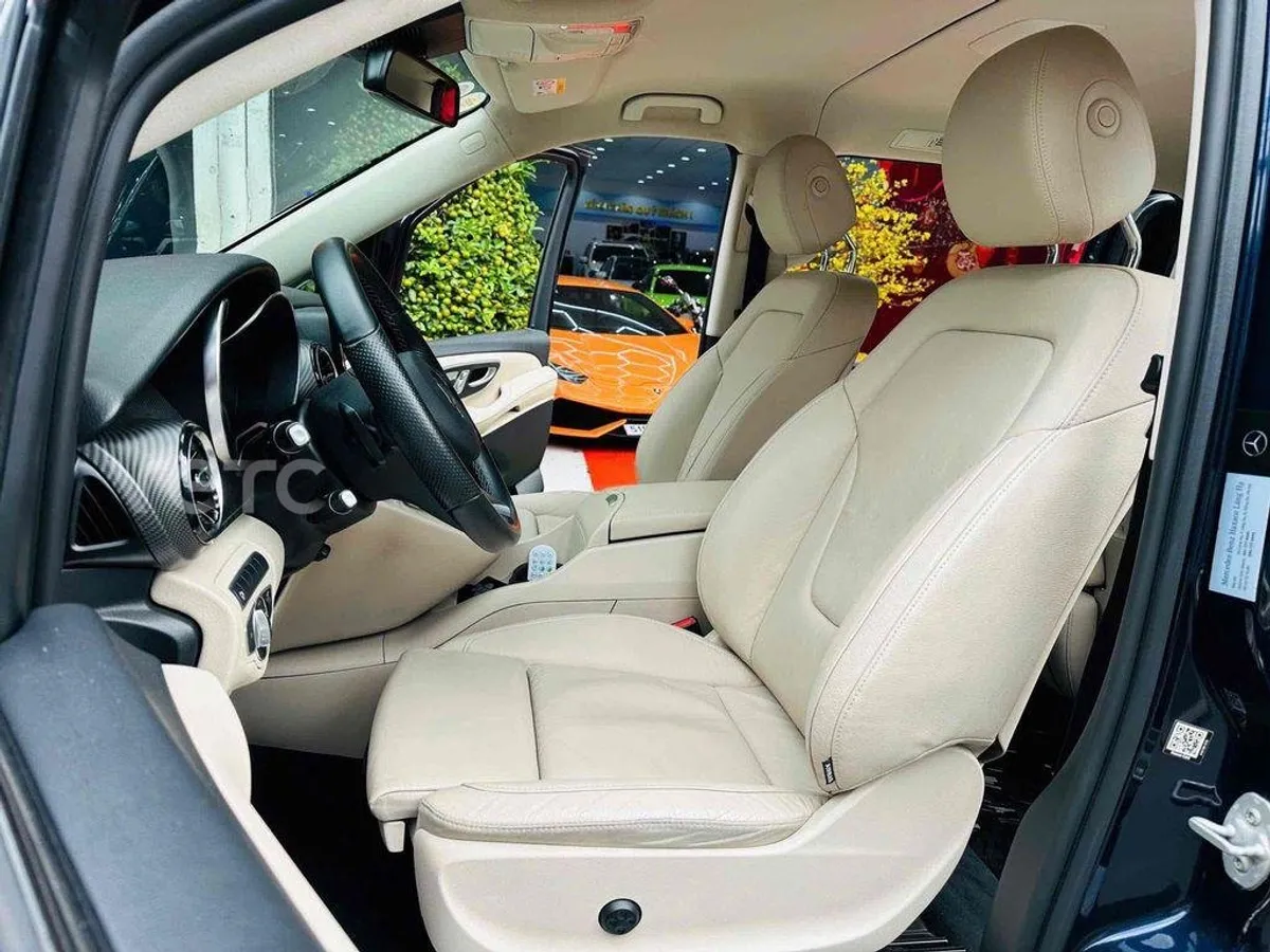 Hình ảnh xe MERCEDES V250 2022 Xanh 82.000 km