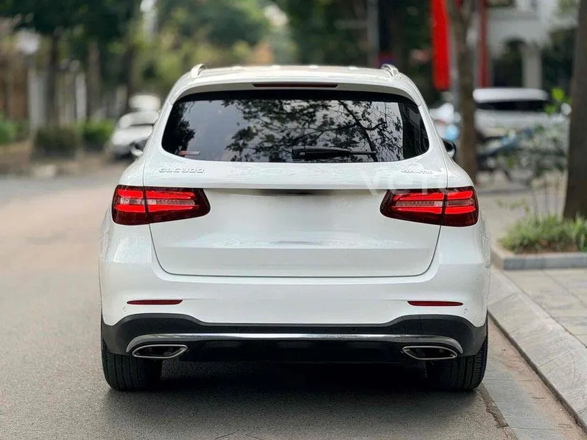 Hình ảnh xe Mercedes Glc300 4matic 2016 Trắng 90.000 km
