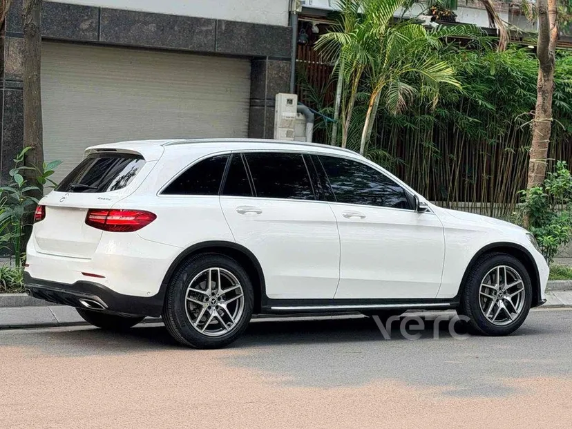 Hình ảnh xe Mercedes Glc300 4matic 2016 Trắng 90.000 km