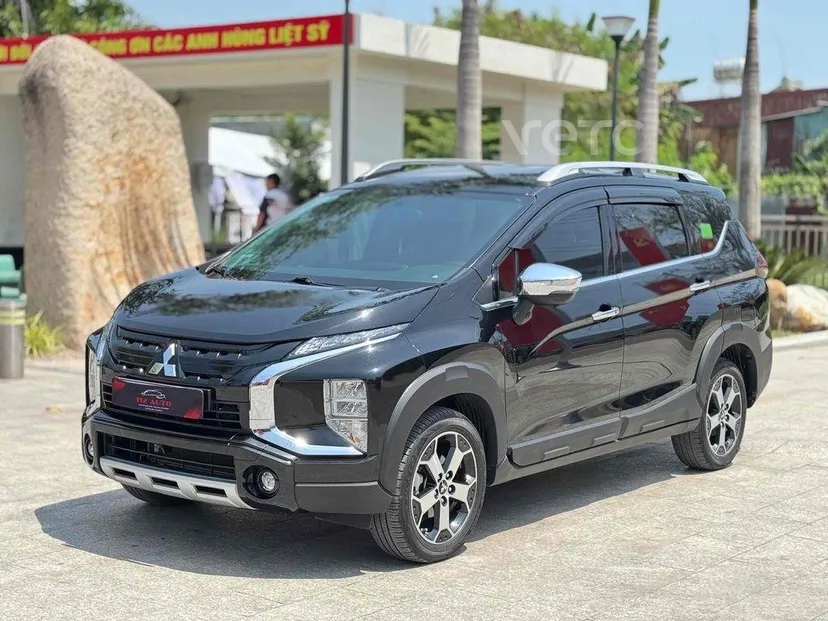 Hình ảnh xe Mitsubishi Xpander Cross 2022 Đen 22.000 km