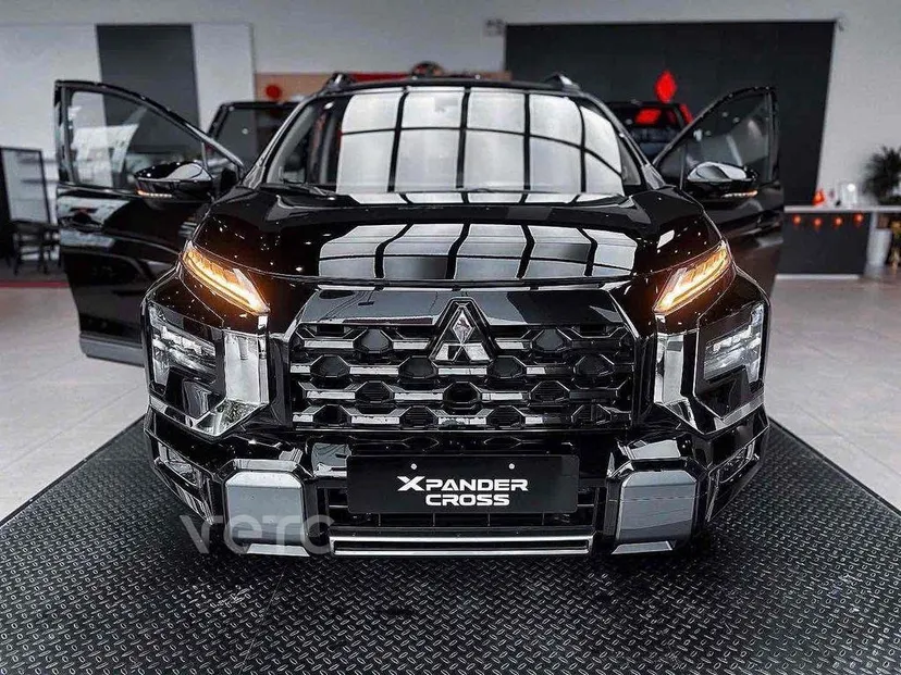 Hình ảnh xe Mitsubishi Xpander Cross 2026 Đen