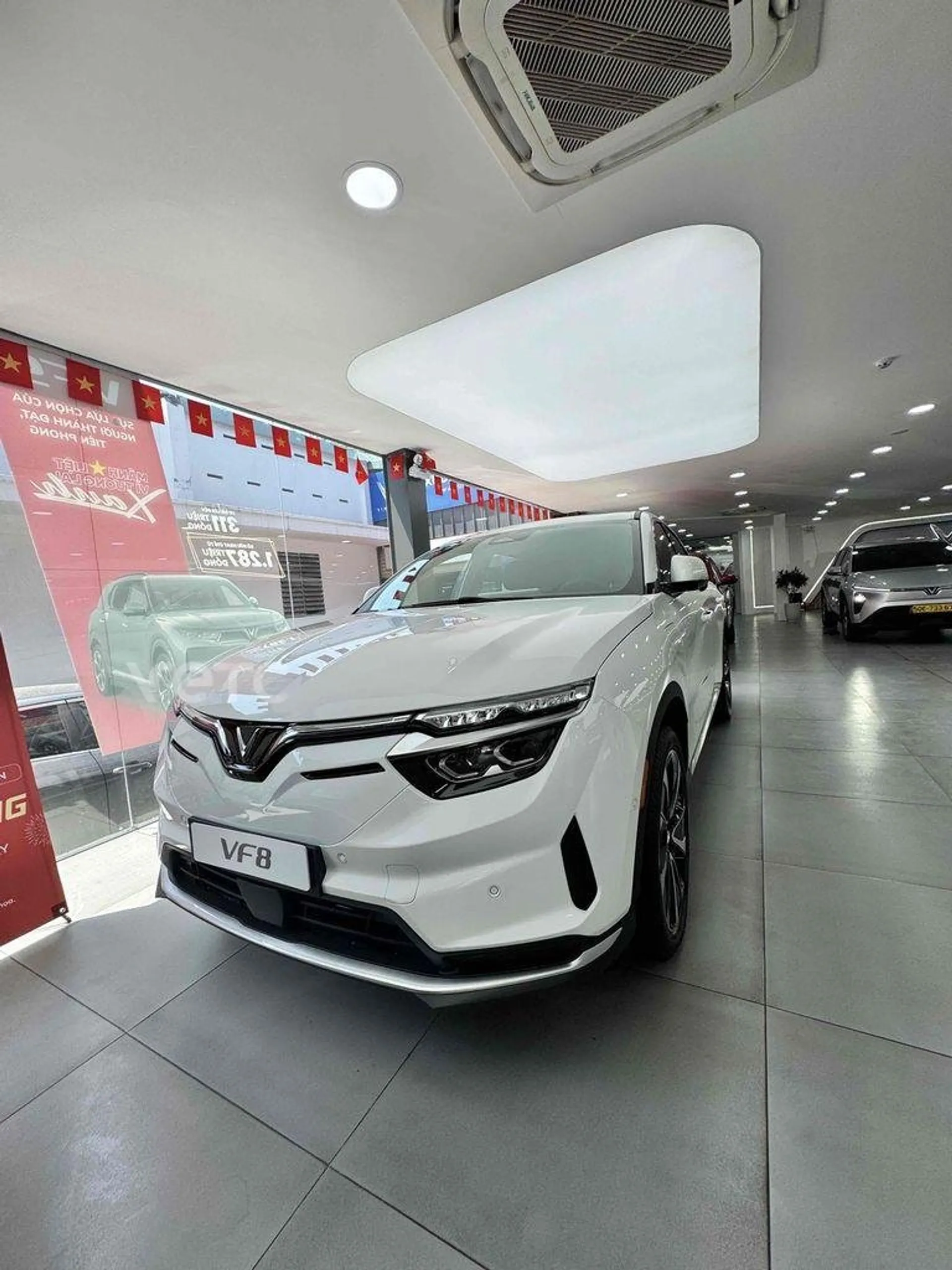 Hình ảnh xe Vinfast VF8 2026 Trắng