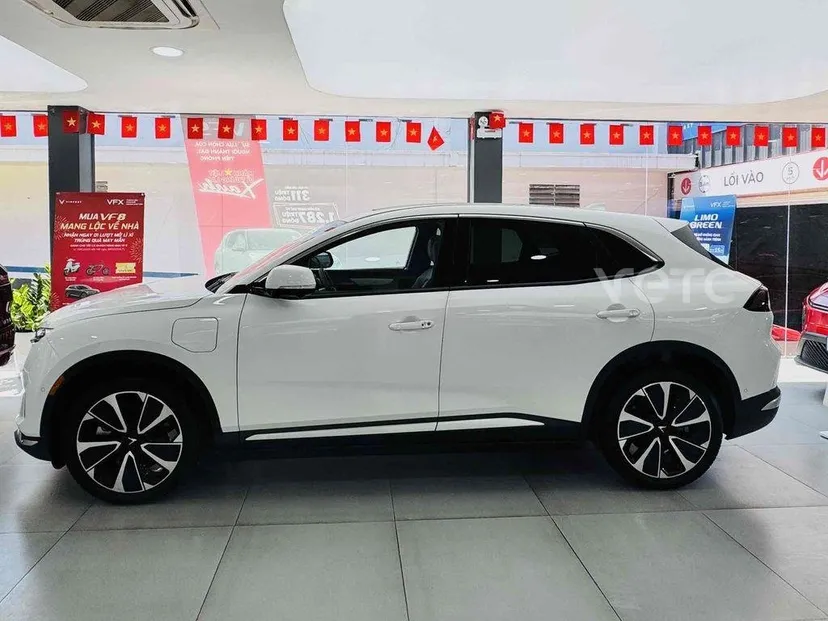Hình ảnh xe Vinfast VF8 2026 Trắng