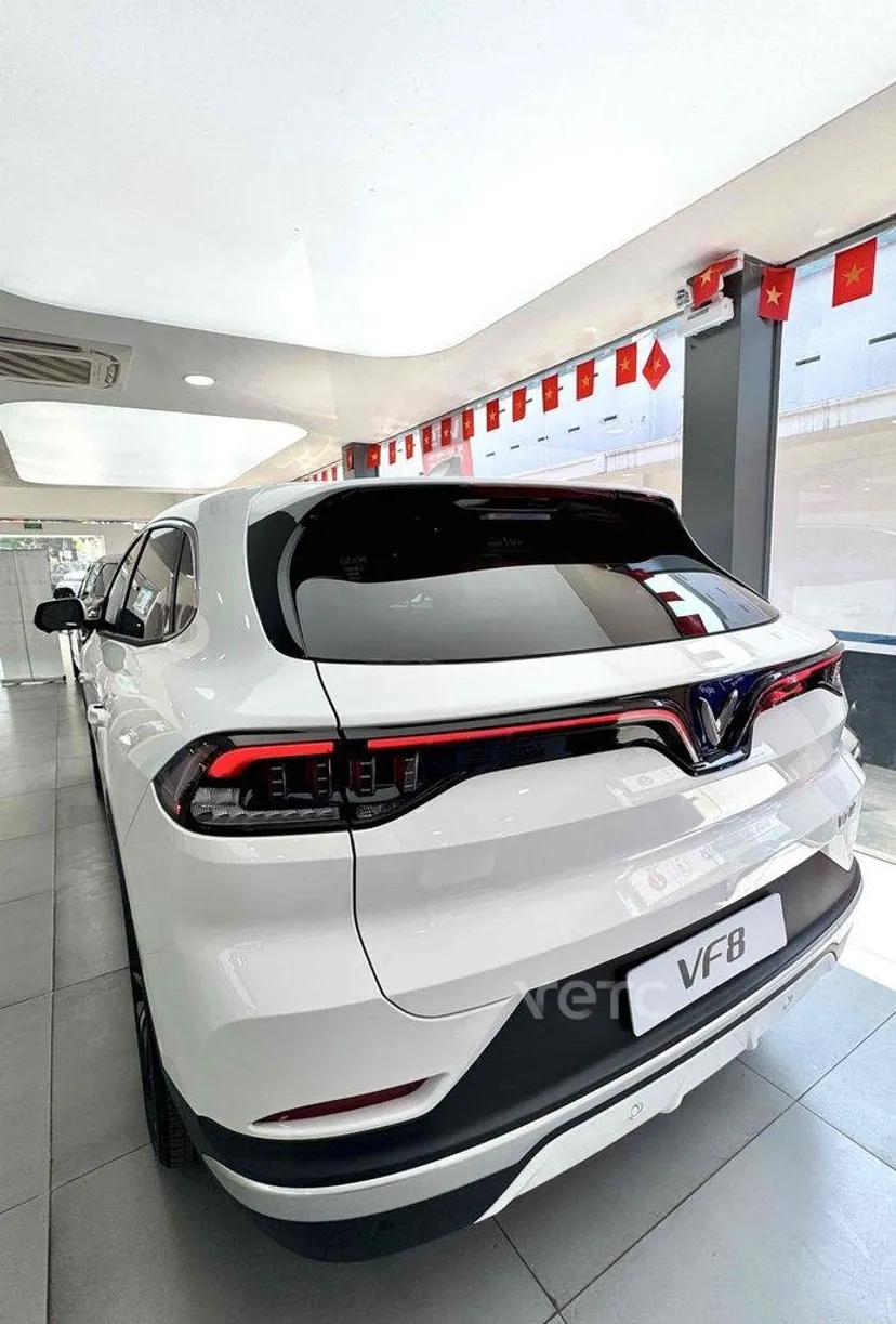 Hình ảnh xe Vinfast VF8 2026 Trắng
