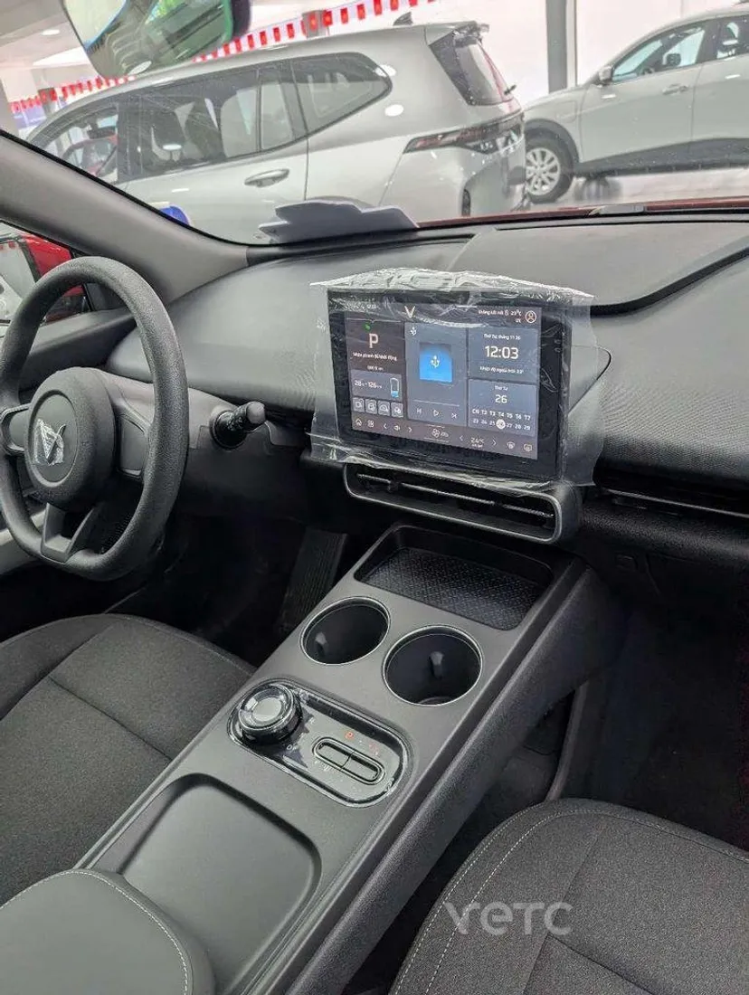 Hình ảnh xe Vinfast Limo Green 2025 Đỏ