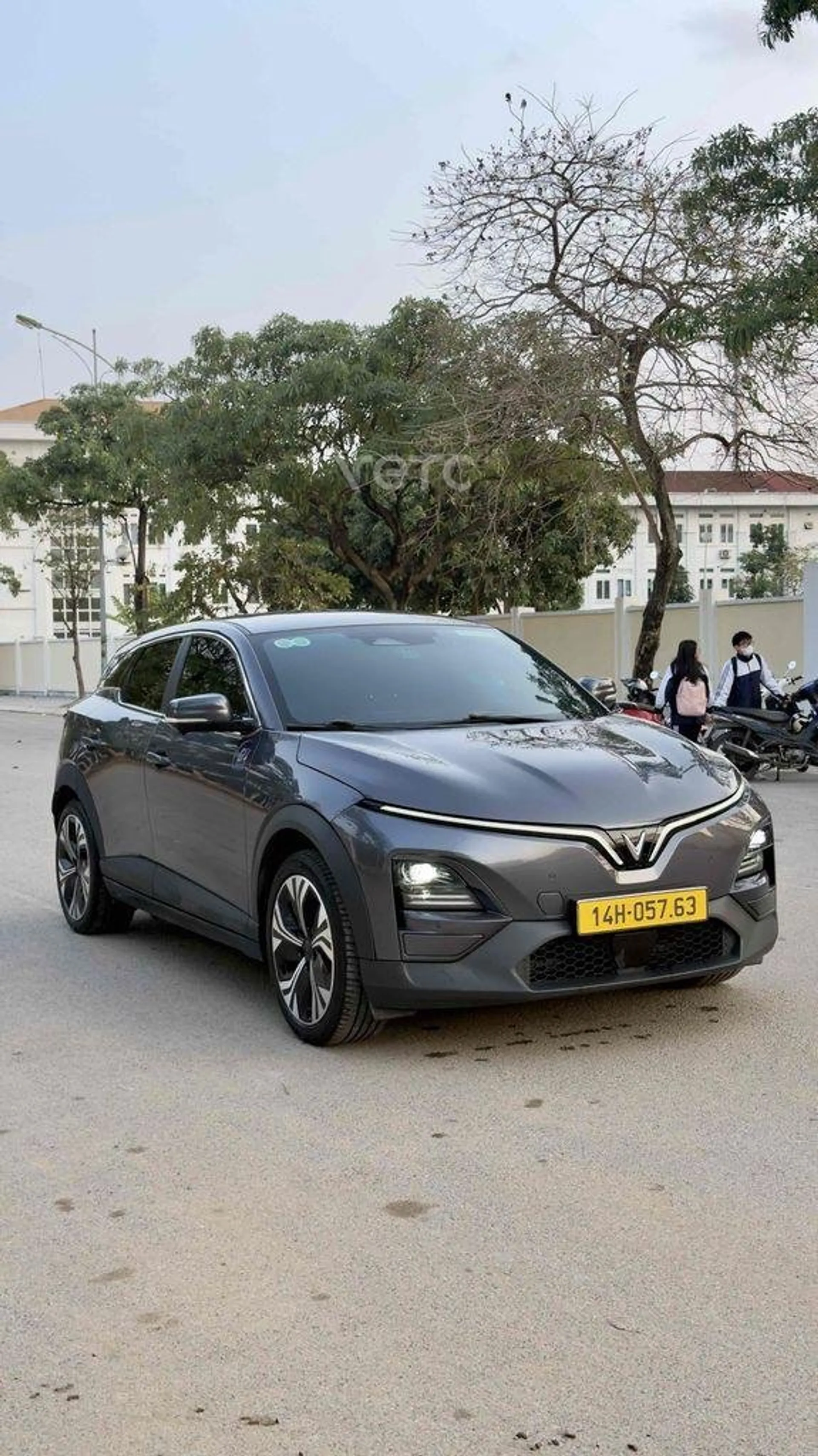 Hình ảnh xe Vinfast VF6 2024 Xám 120.000 km