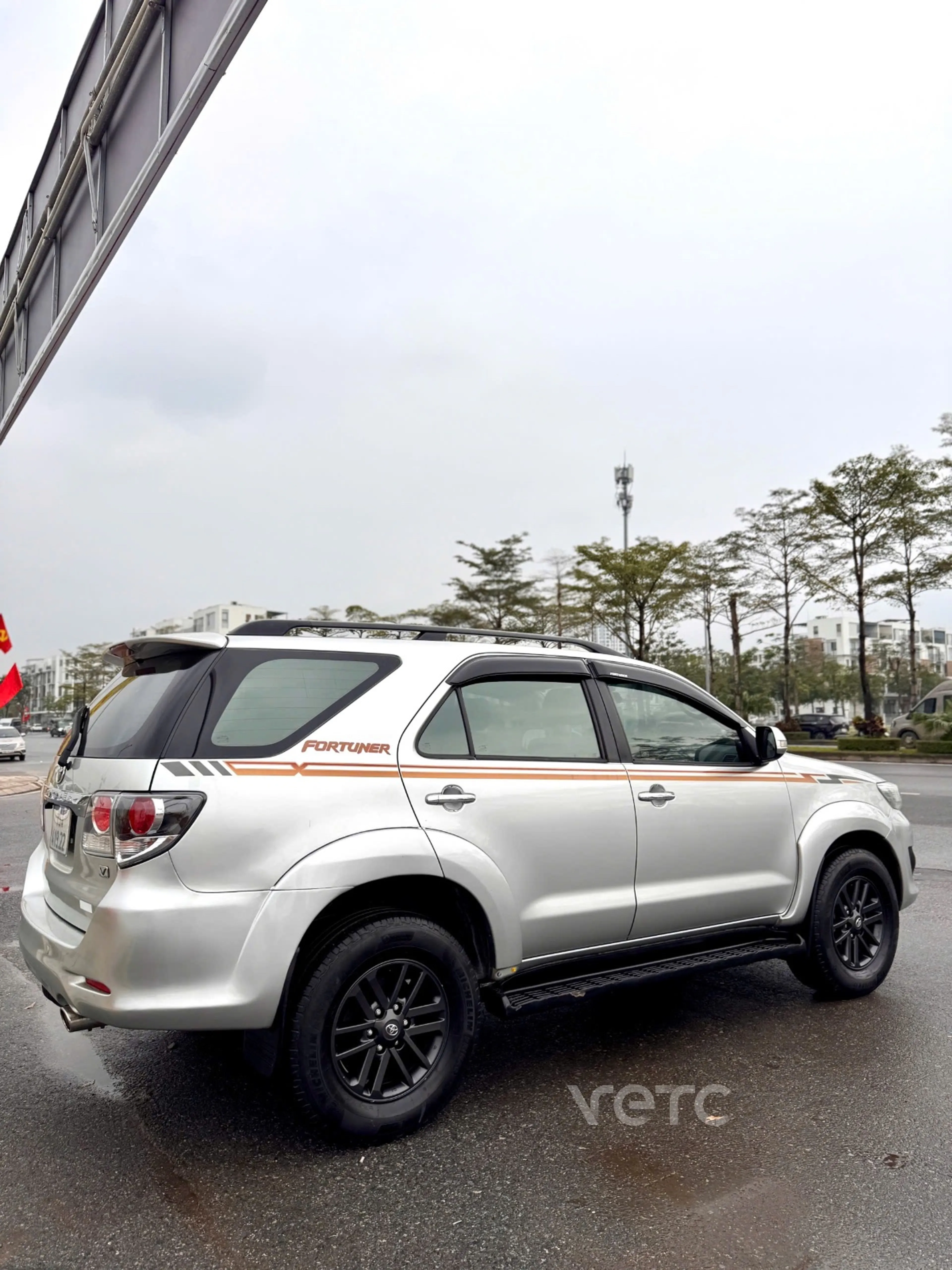 Ảnh xe TOYOTA FORTUNER 2016 130.000 KM