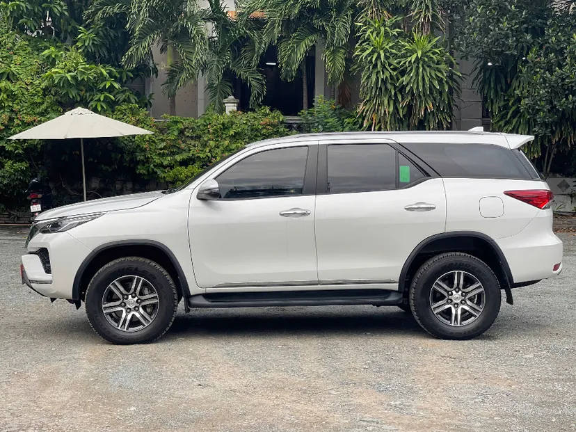 Hình ảnh xe TOYOTA FORTUNER 2.4AT 4X2 2022 - 44.900Km