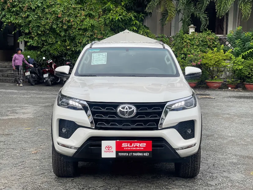 Hình ảnh xe TOYOTA FORTUNER 2.7AT 4X2 2022 - 40220KM