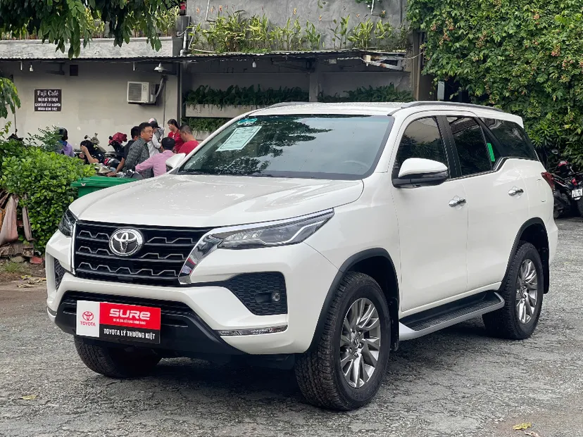 Hình ảnh xe TOYOTA FORTUNER 2.7AT 4X2 2022 - 40220KM
