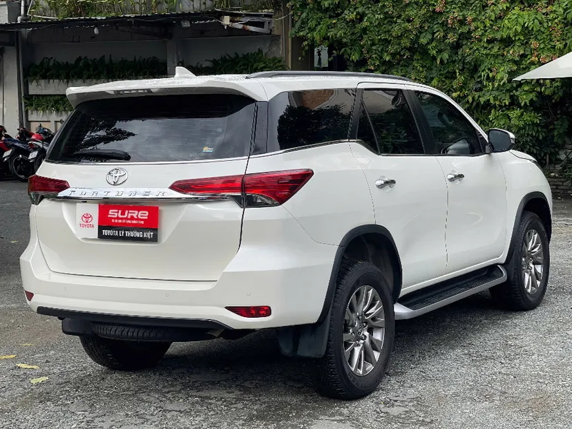 Hình ảnh xe TOYOTA FORTUNER 2.7AT 4X2 2022 - 40220KM
