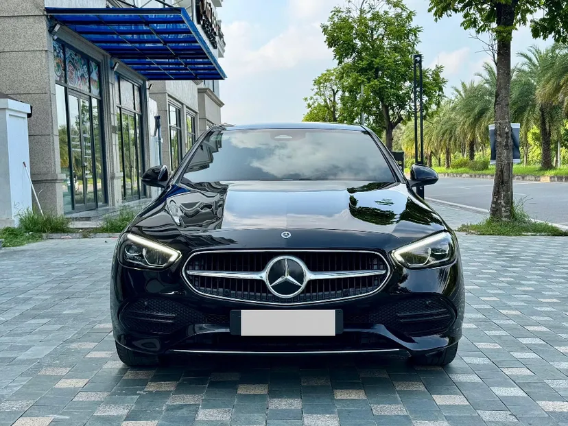 Hình ảnh xe C200 Avantgarde V1 sản xuất năm 2022