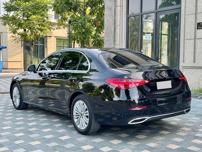 Hình ảnh xe C200 Avantgarde V1 sản xuất năm 2022