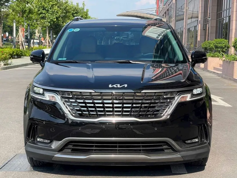Hình ảnh xe KIA Carnival 2.2D Premium 8 chỗ – SX 2022