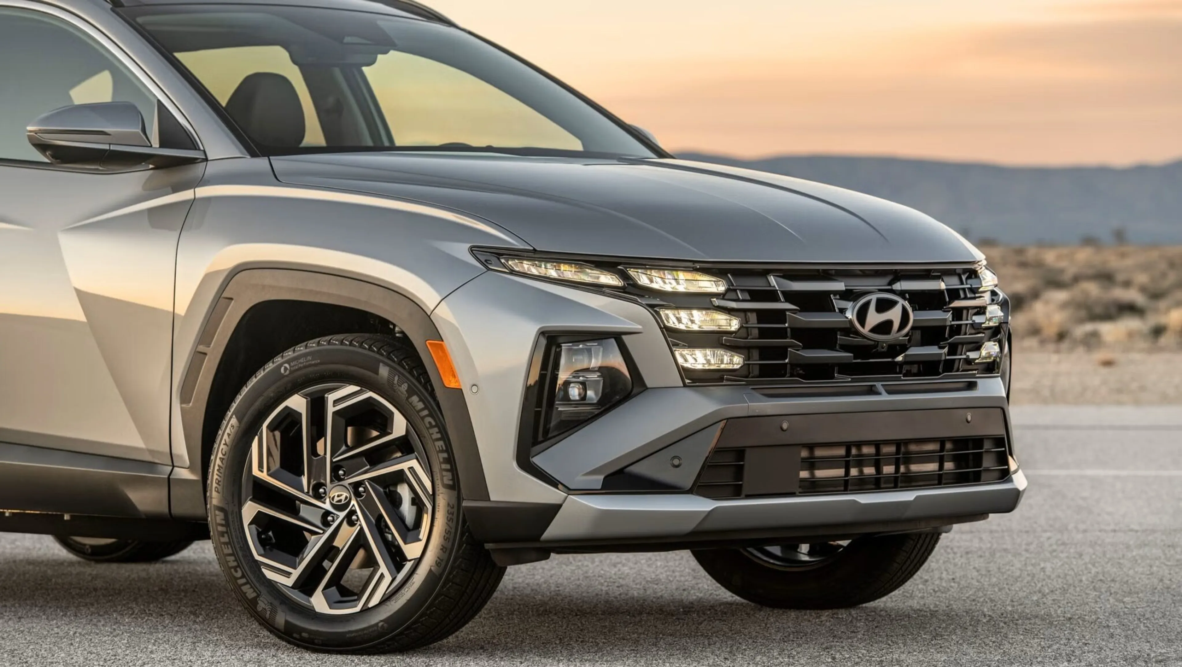 Ảnh xe Hyundai Tucson Hybrid