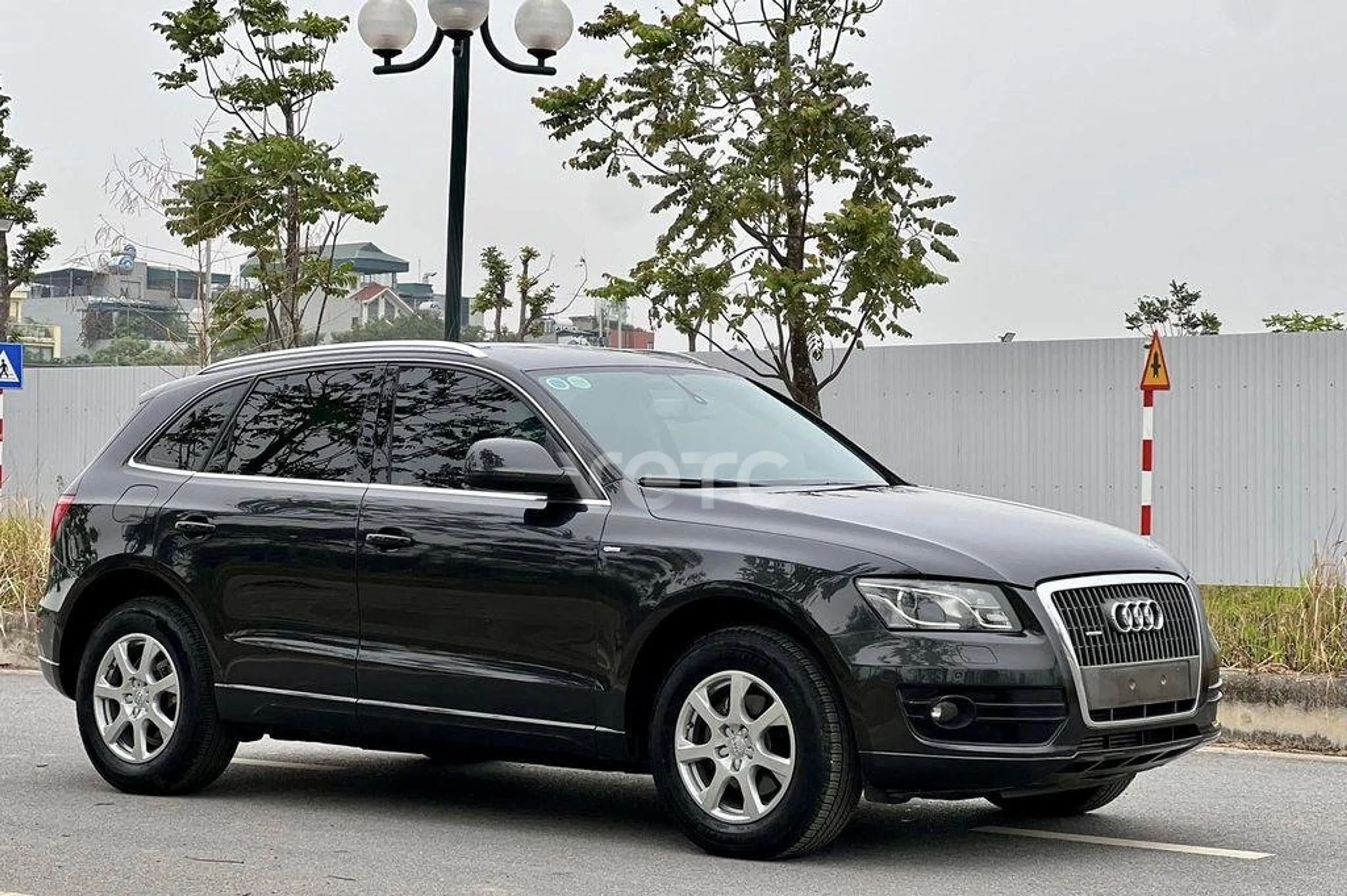 Ảnh xe Audi Q5 2011 Xám 91.000 km