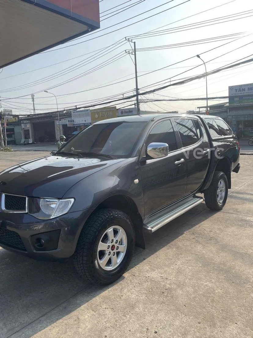 Hình ảnh xe Mitsubishi Triton 2009 Xám 68 km