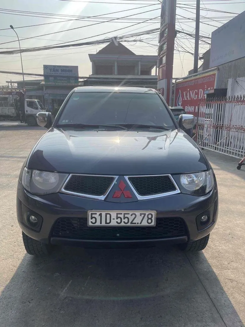 Hình ảnh xe Mitsubishi Triton 2009 Xám 68 km