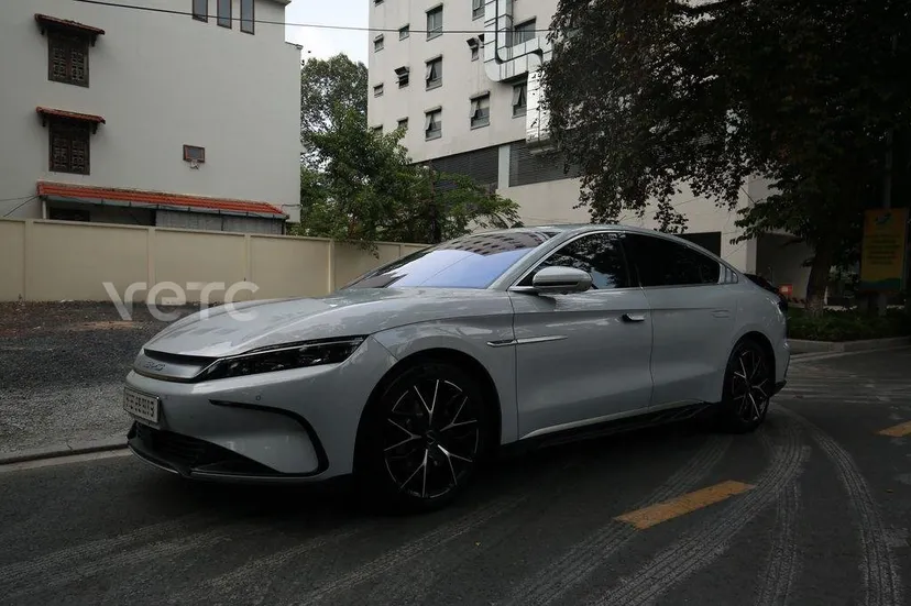 Hình ảnh xe BYD Han 2025 Trắng 17.000 km