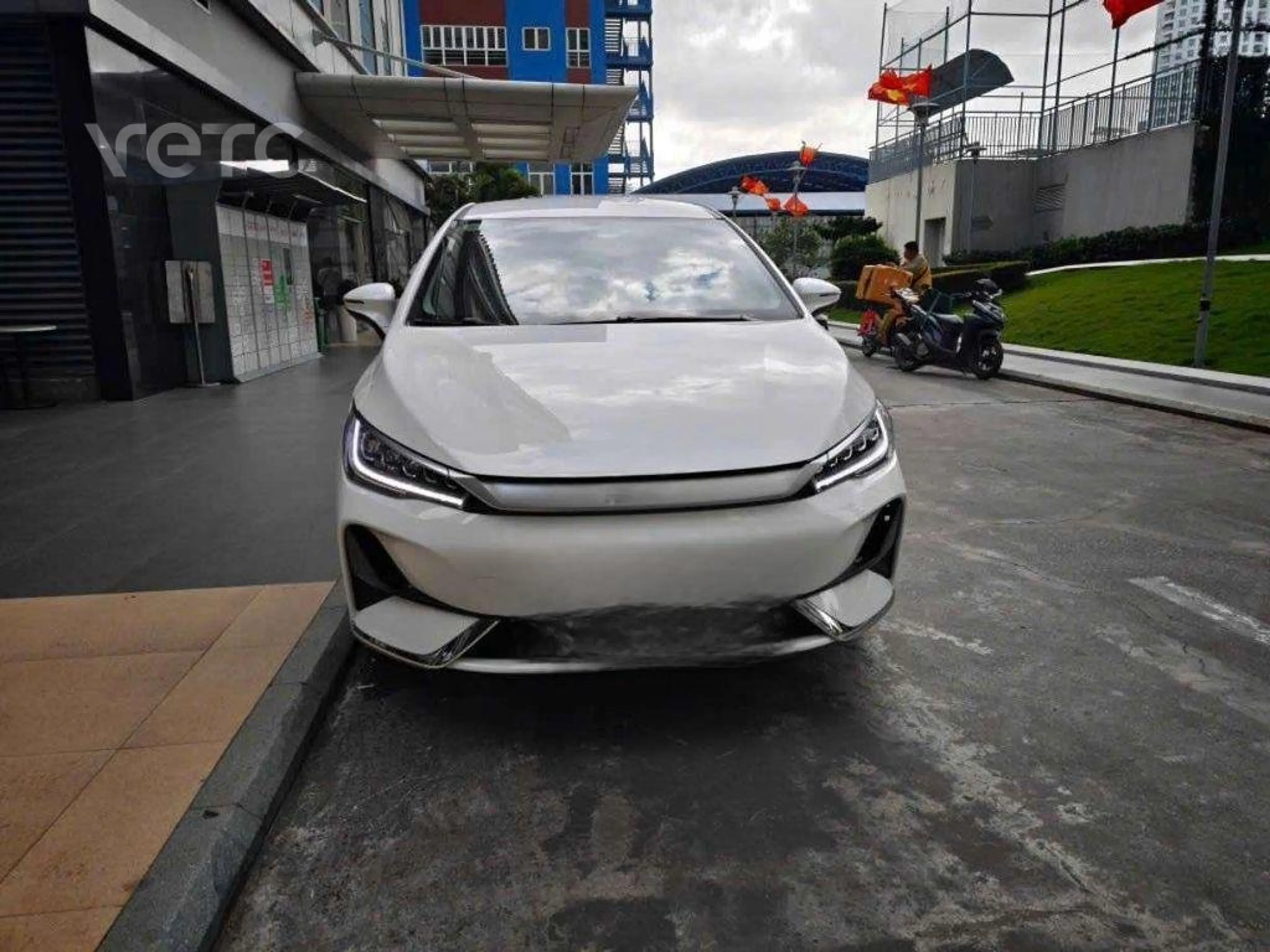 Ảnh xe BYD M6 2025 Trắng 17.000 km