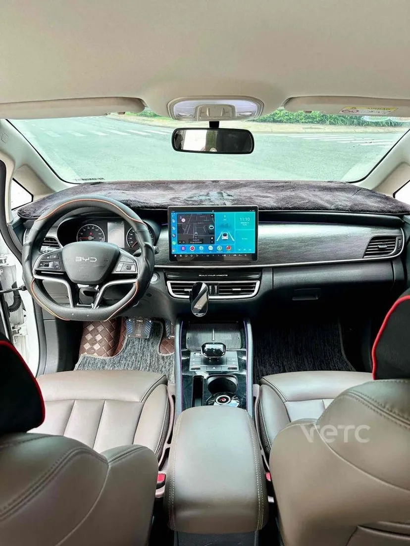 Hình ảnh xe BYD M6 2025 Trắng 86.000 km
