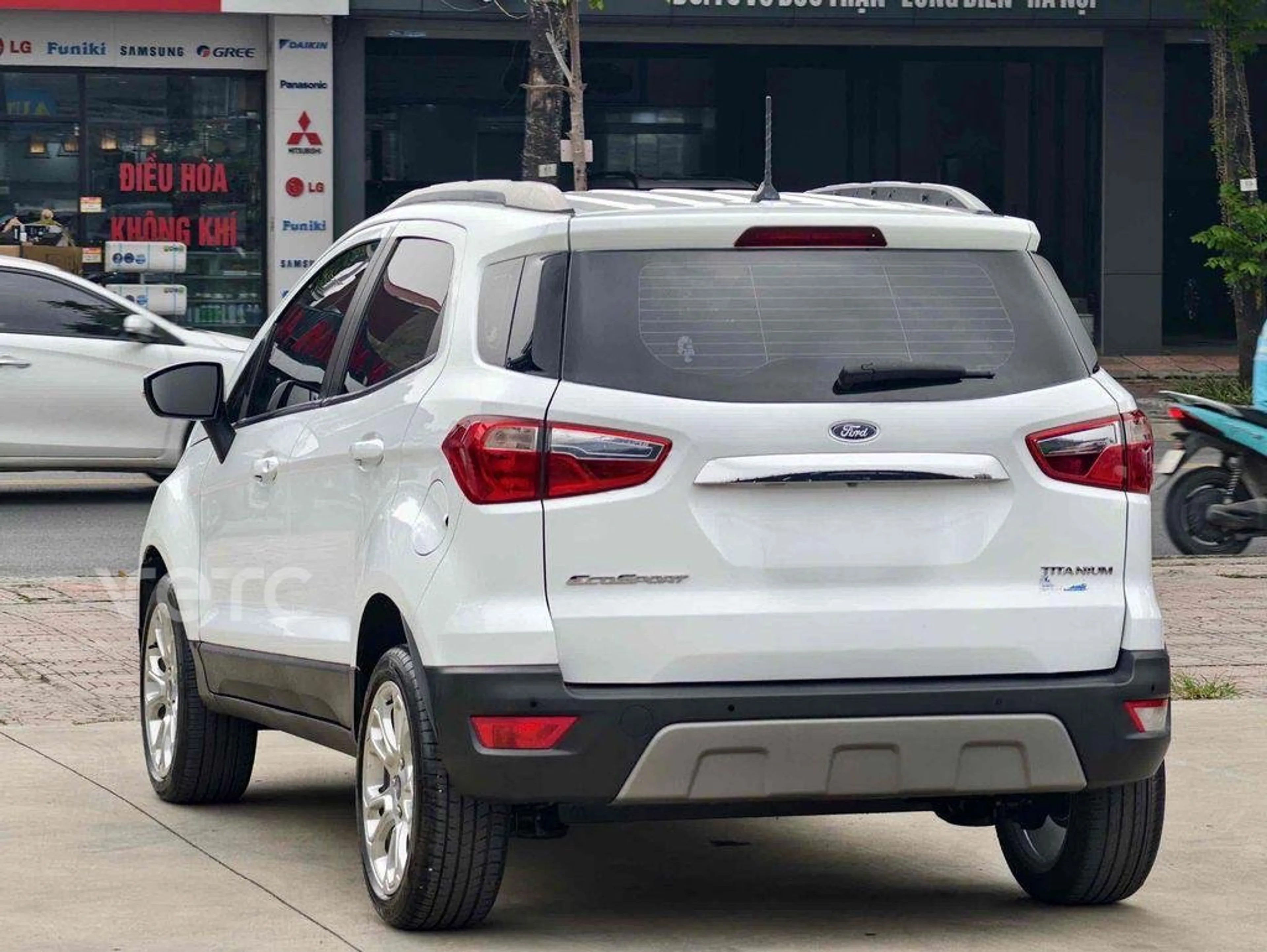 Ảnh xe Ford Ecosport 2021 Trắng 60.000 km