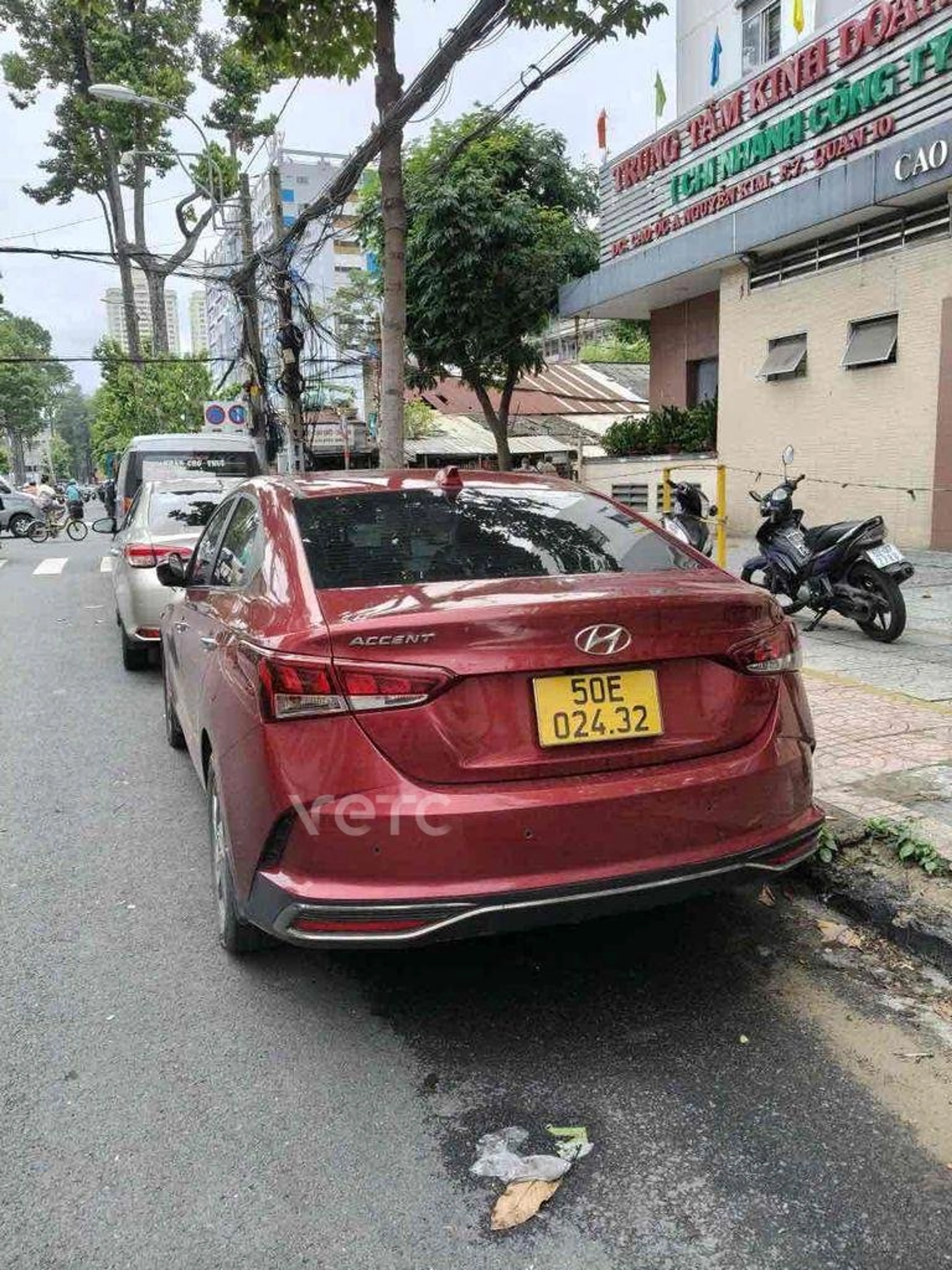 Ảnh xe Hyundai Accent 2021 Đỏ 129.000 km