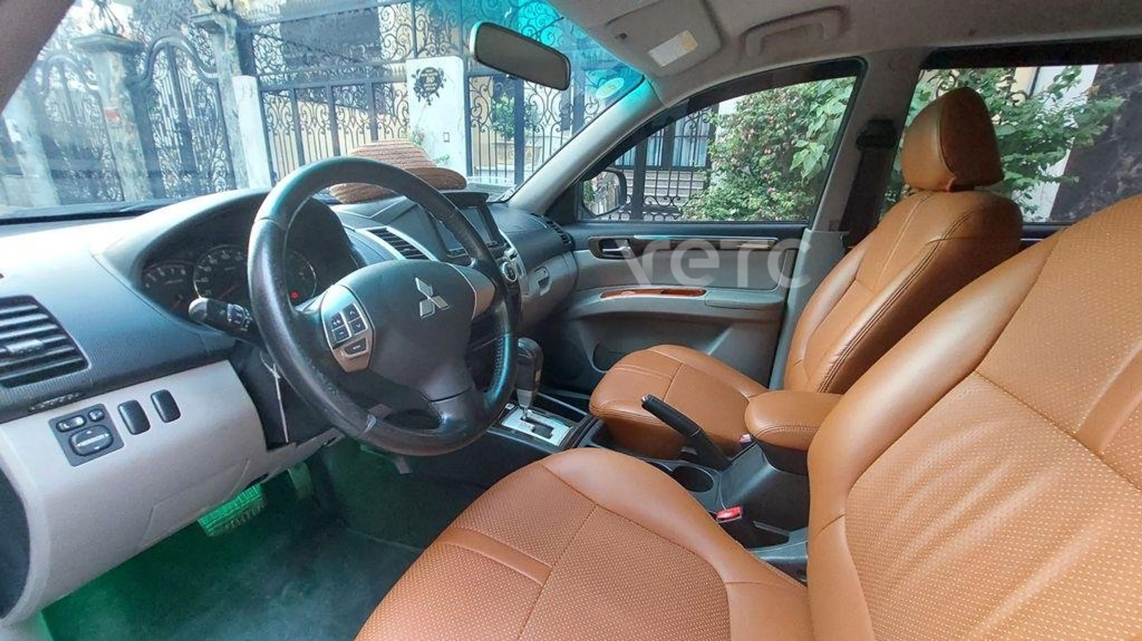 Ảnh xe Mitsubishi Pajero Sport 2015 Đen 190.000 km